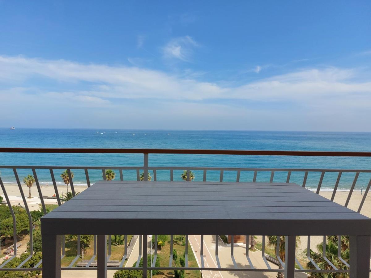 Maremare, Really On The Beach, With Private Parking Savona Exteriér fotografie