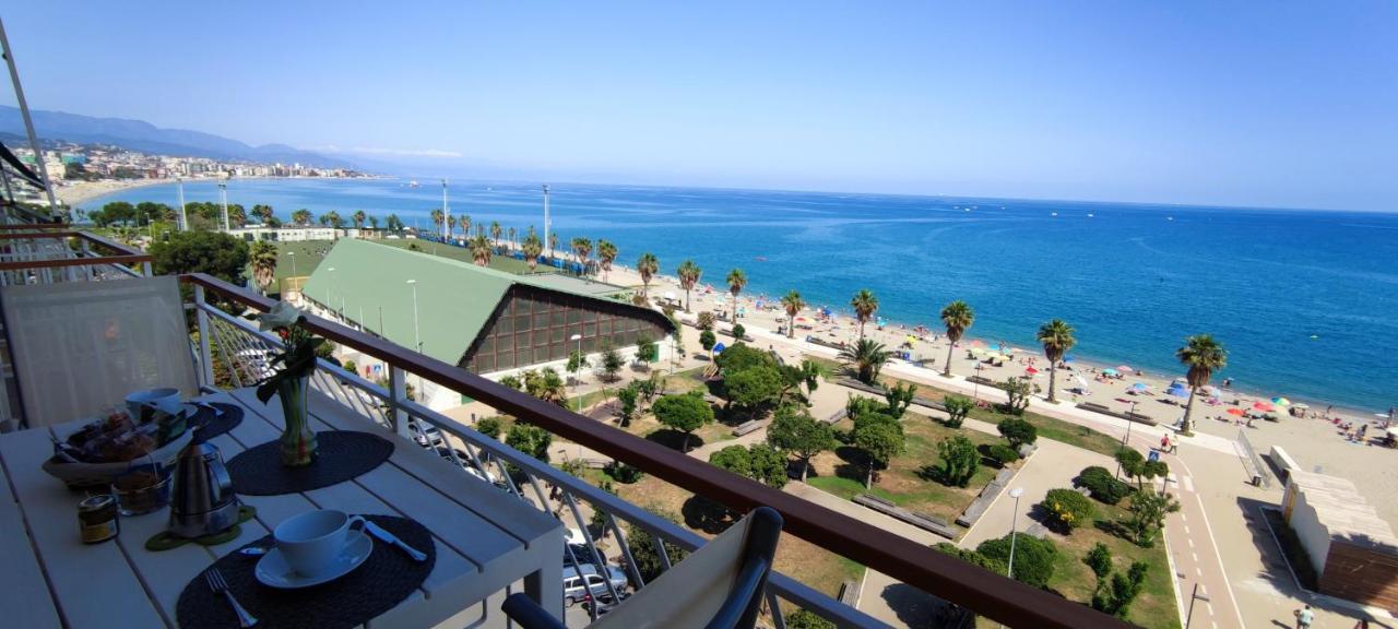 Maremare, Really On The Beach, With Private Parking Savona Exteriér fotografie